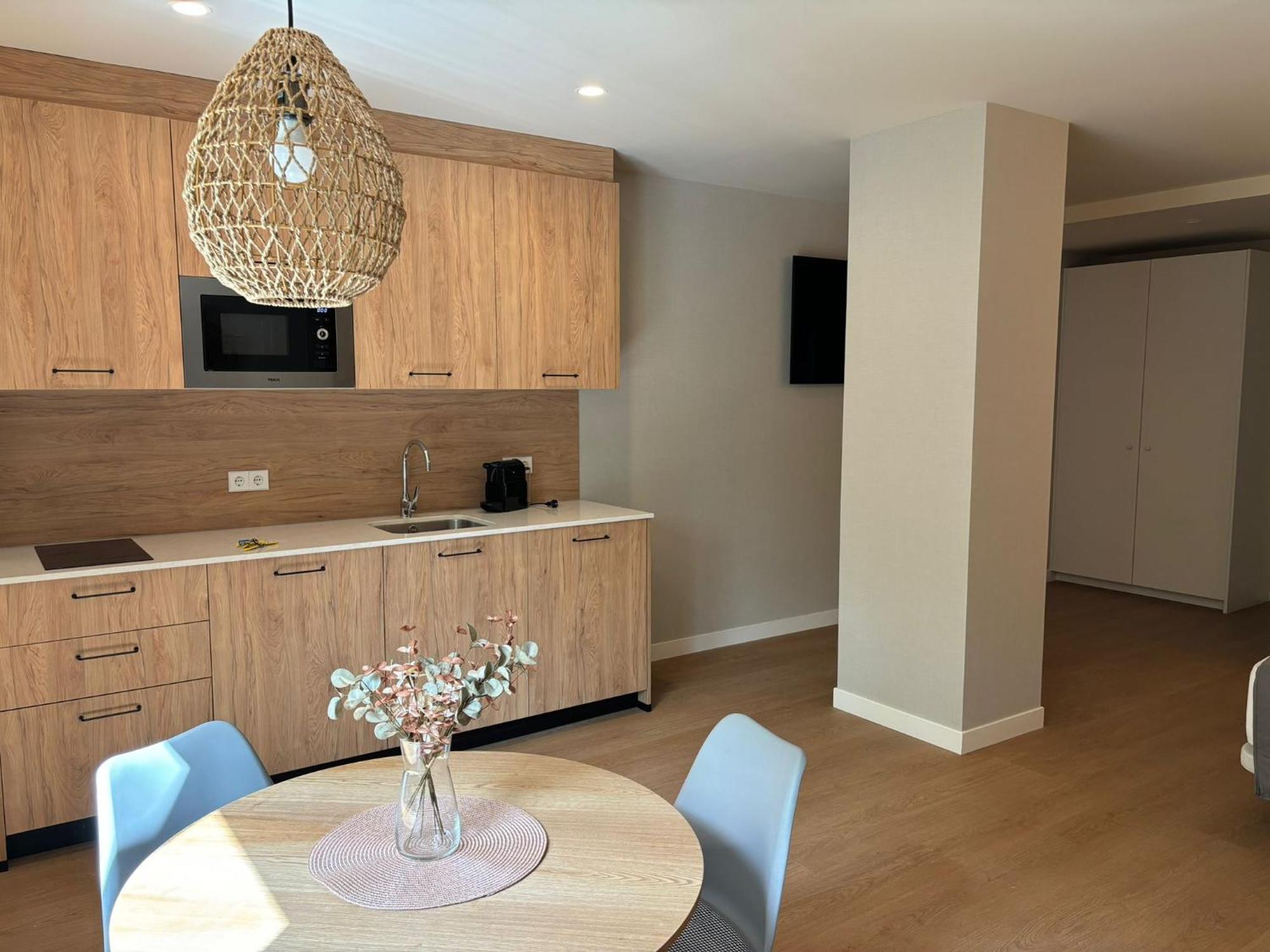 Apartamentos Joaquin Costa Santander Luaran gambar