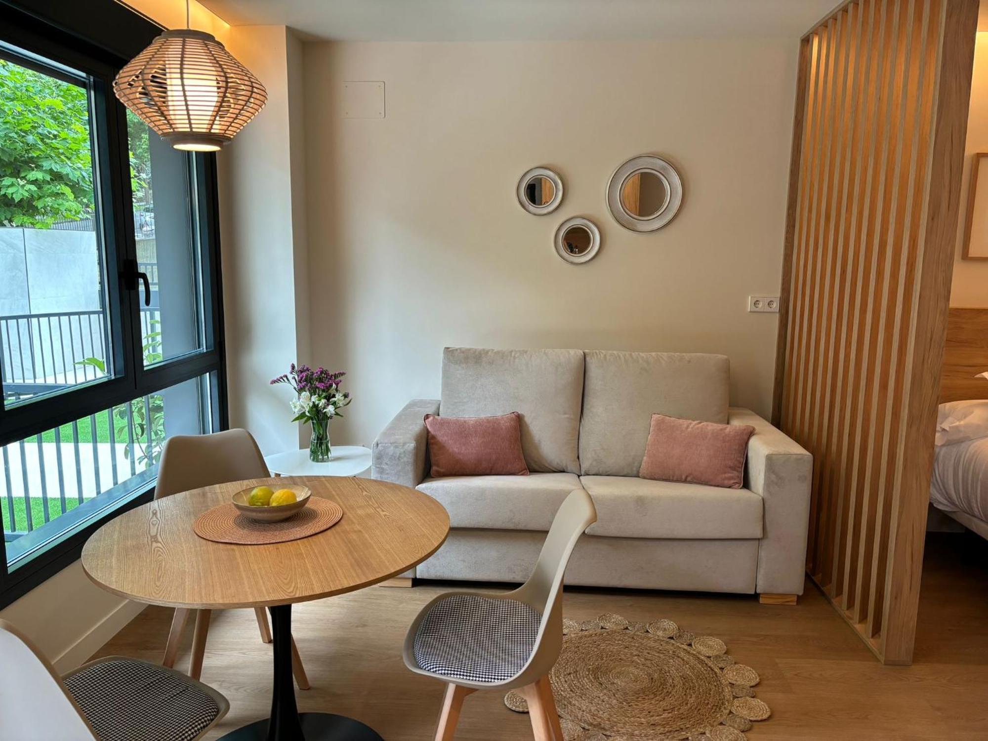 Apartamentos Joaquin Costa Santander Luaran gambar
