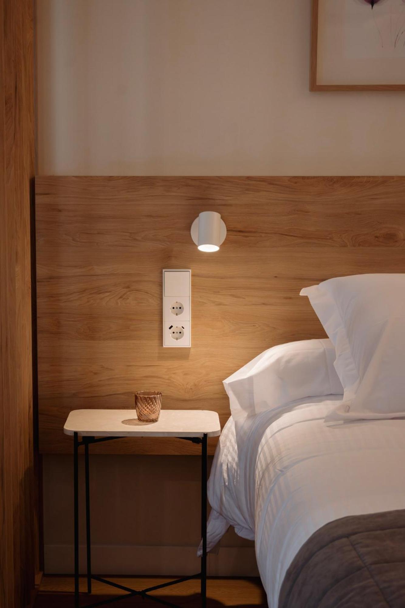 Apartamentos Joaquin Costa Santander Luaran gambar