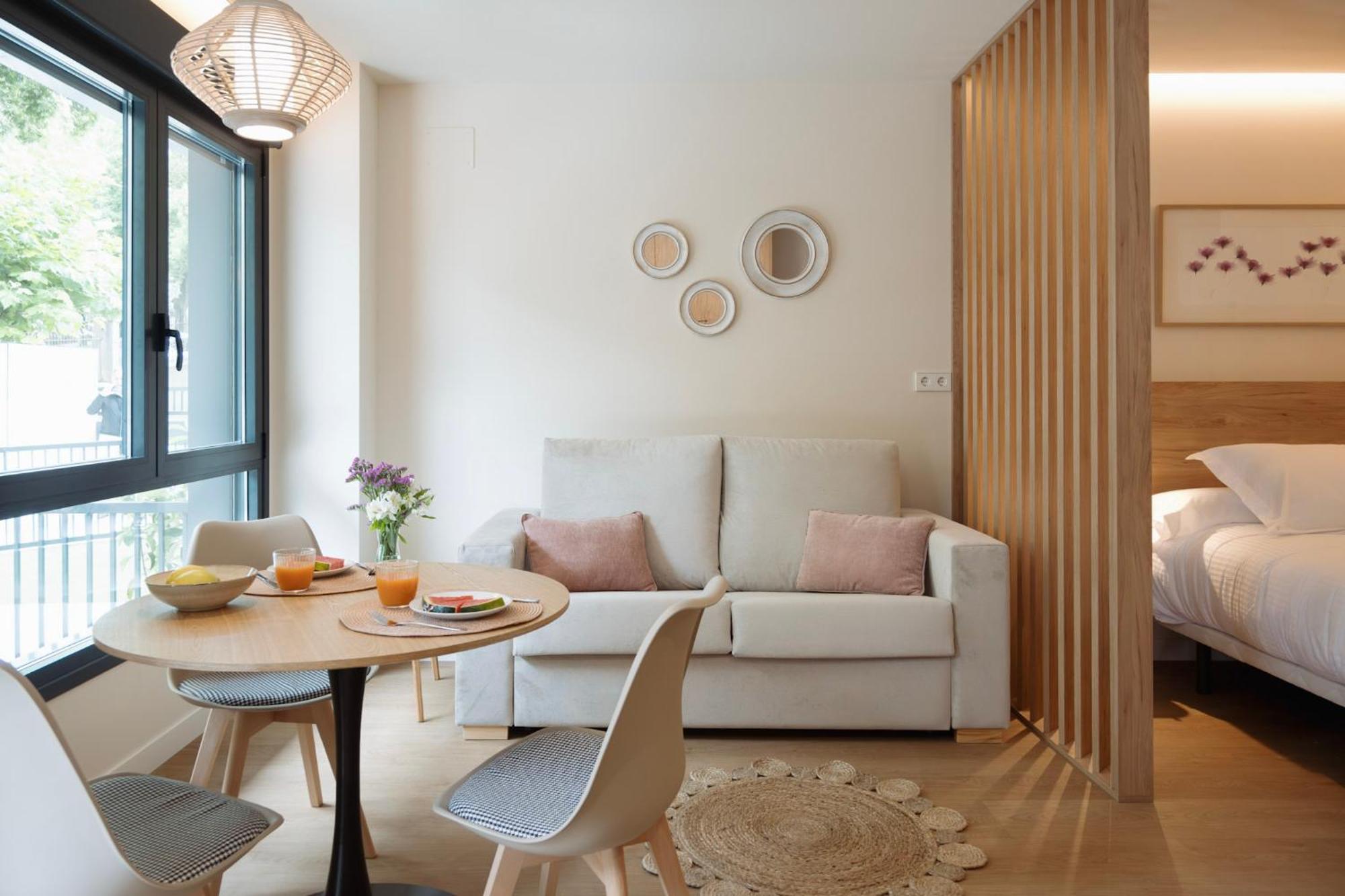Apartamentos Joaquin Costa Santander Luaran gambar