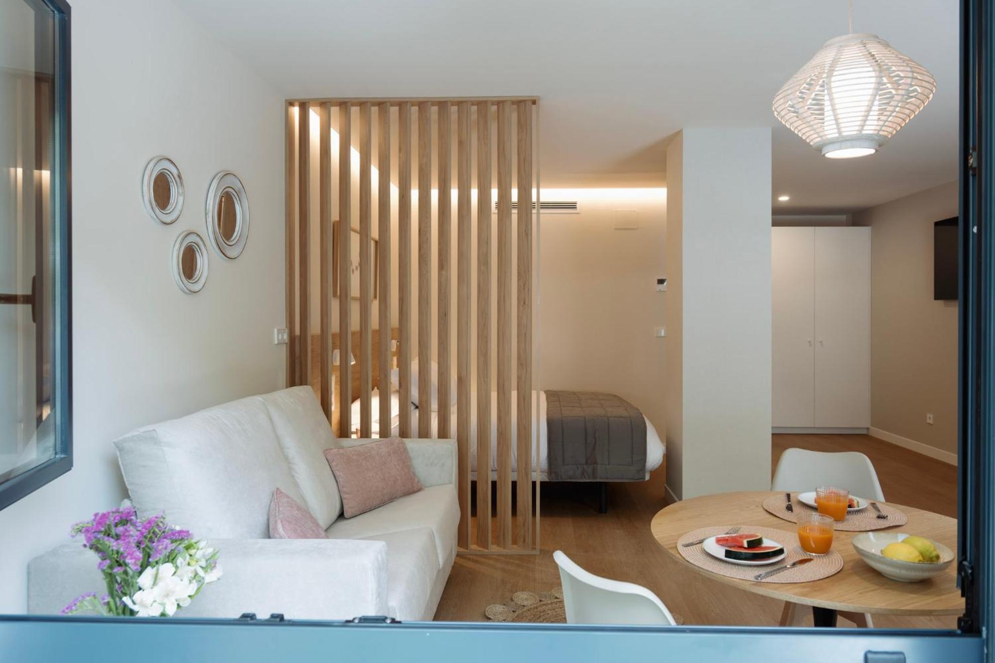 Apartamentos Joaquin Costa Santander Bilik gambar