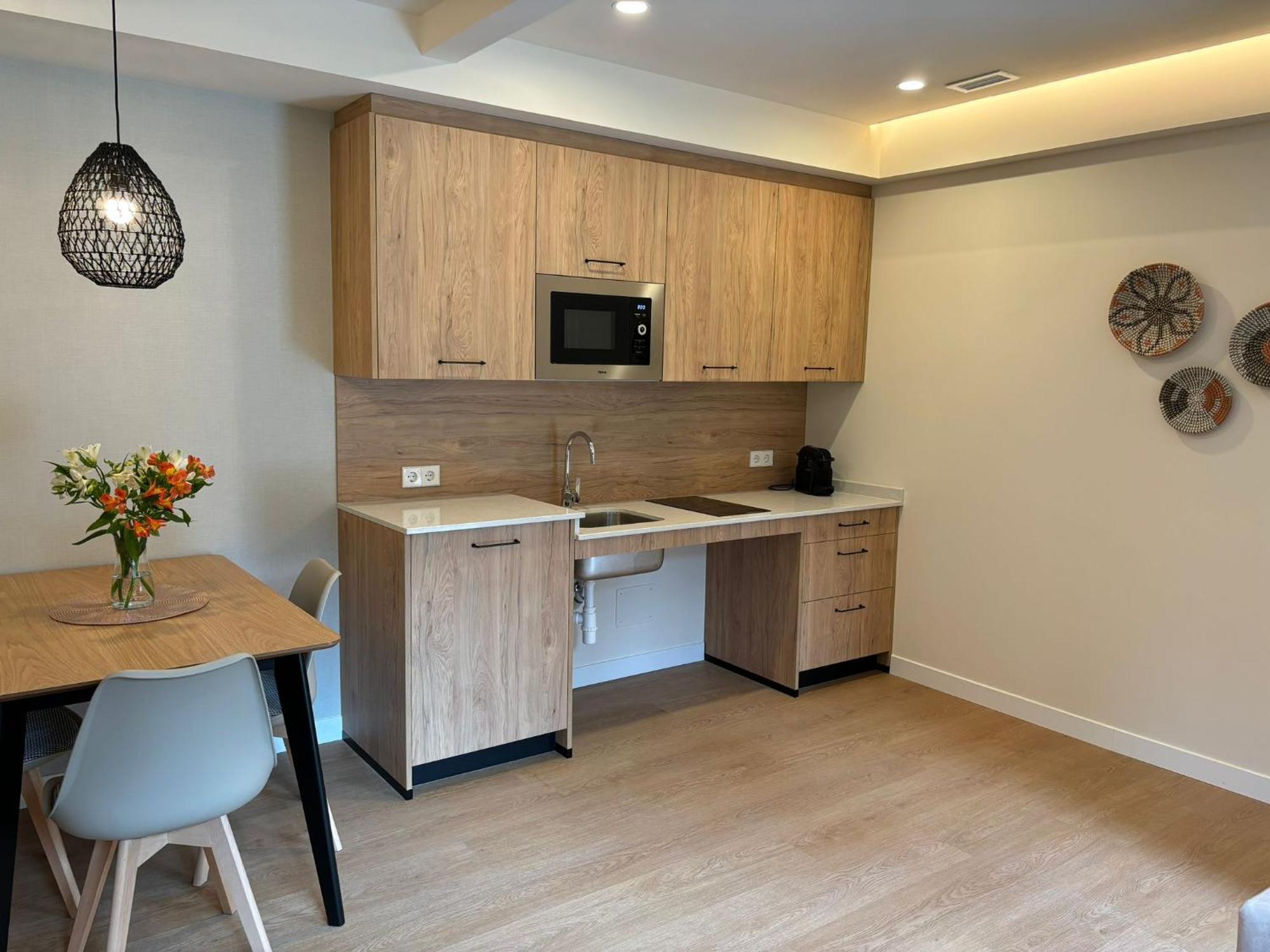 Apartamentos Joaquin Costa Santander Luaran gambar